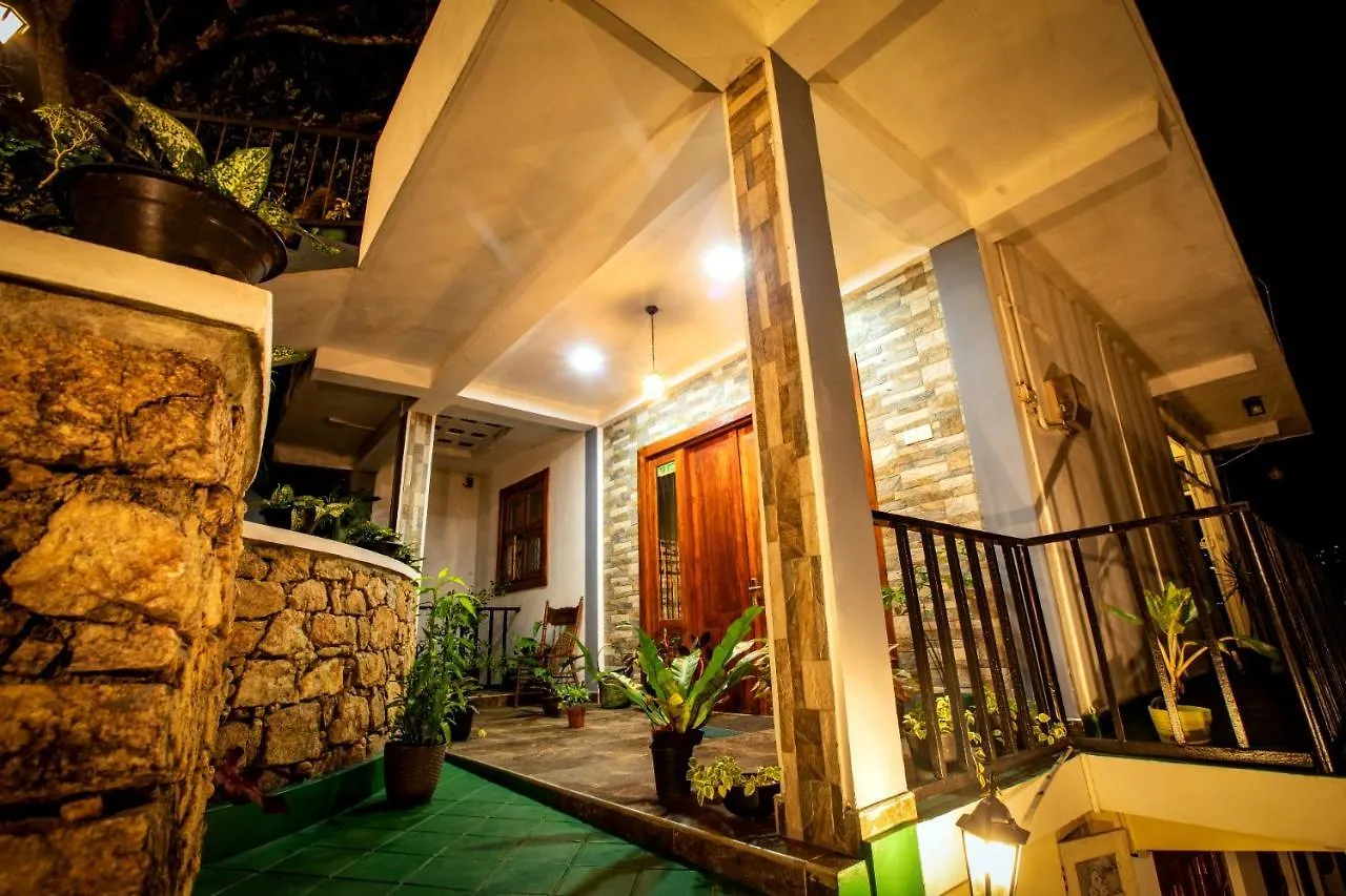 Apartament Jaya Tomodachi Kandy
